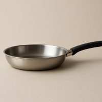 24 cm steel frying pan
